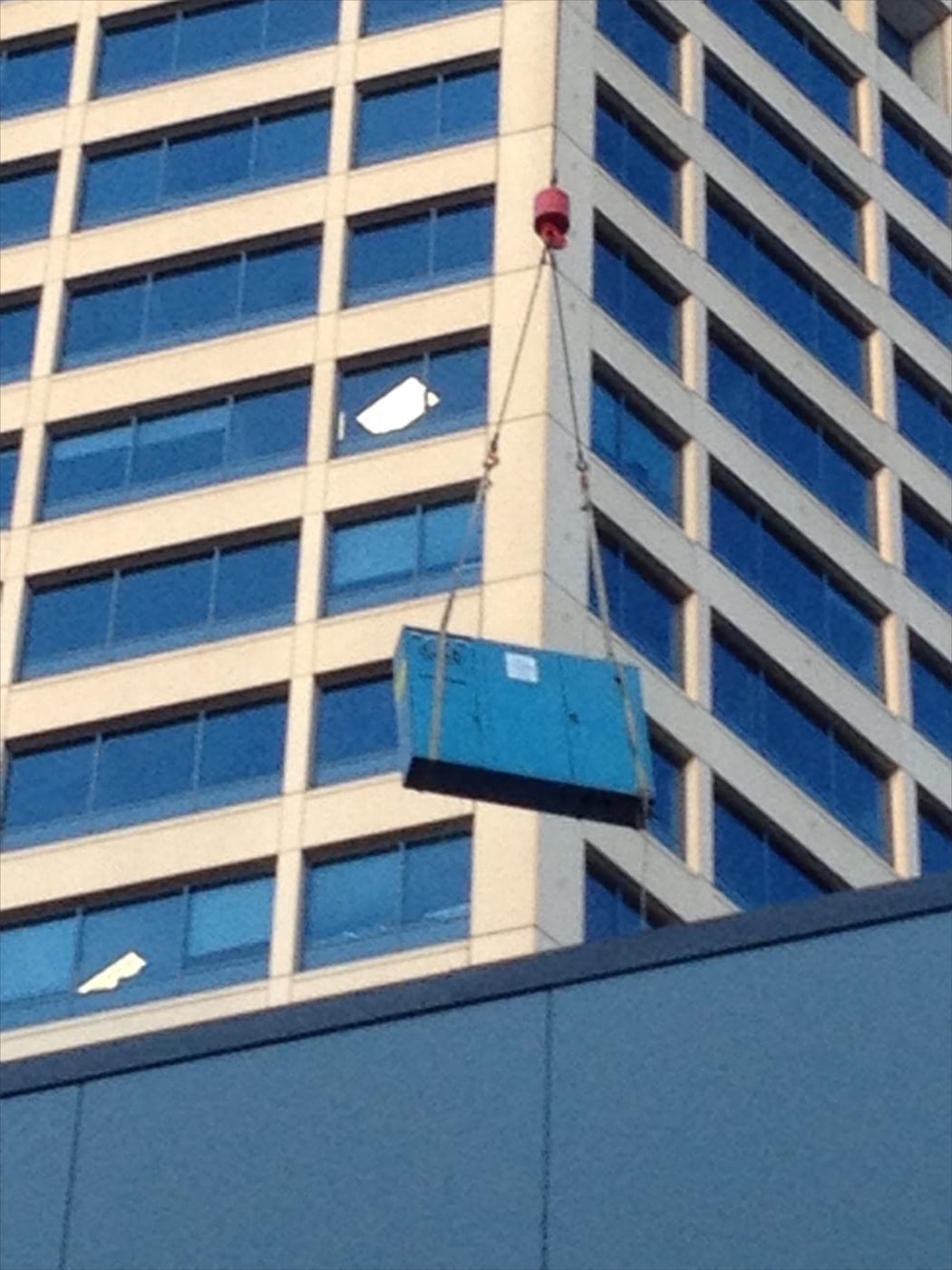 /Userfiles/Projects/Mayflower Park/Mayflower Park Chiller Panel on way out.jpg